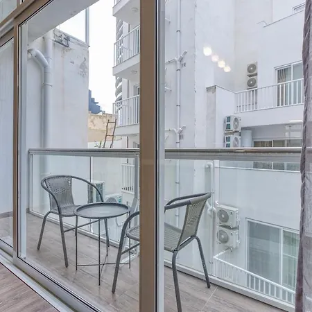Stylish 1bedroom In The Heart Of St Julians 203 *