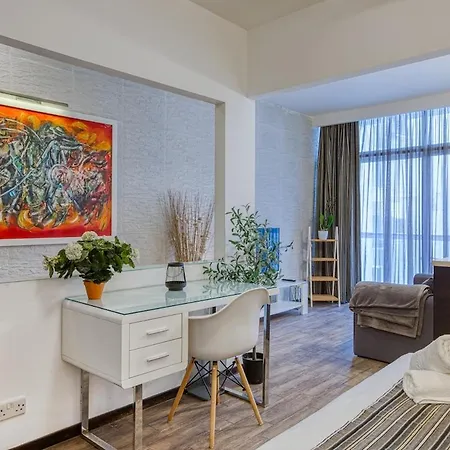 Stylish 1bedroom In The Heart Of St Julians 203 * San Julián