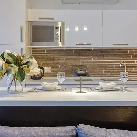 Stylish 1bedroom In The Heart Of St Julians 203 Saint Julian's